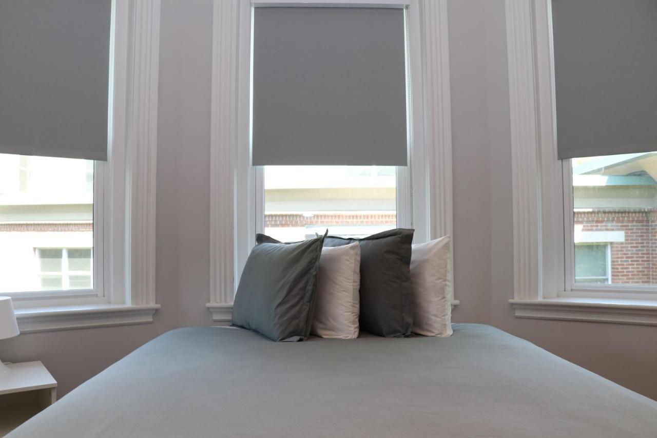 A Stylish Stay W/ A Queen Bed, Heated Floors.. #34 브루클라인 외부 사진